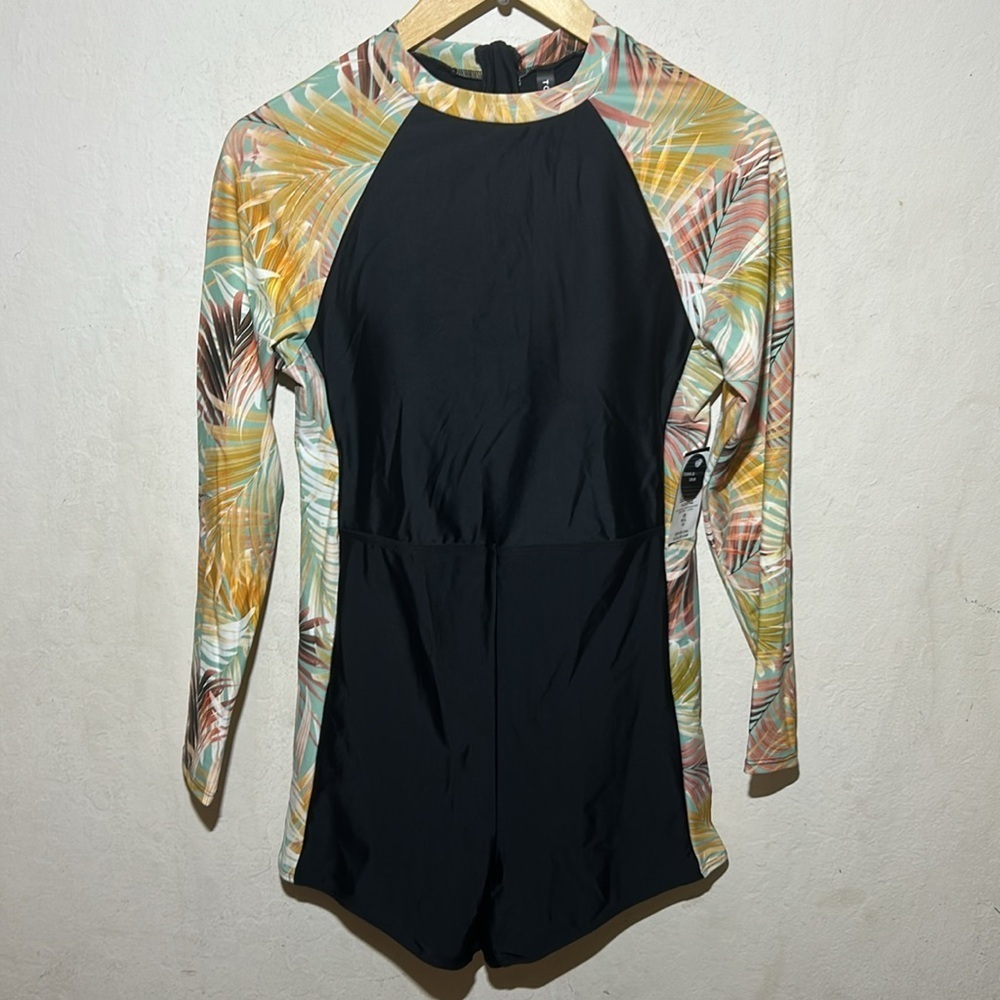 Torrid Green Leaf Active Swim Rash Guard Size 00 (10) NWT - Picture 6 of 12